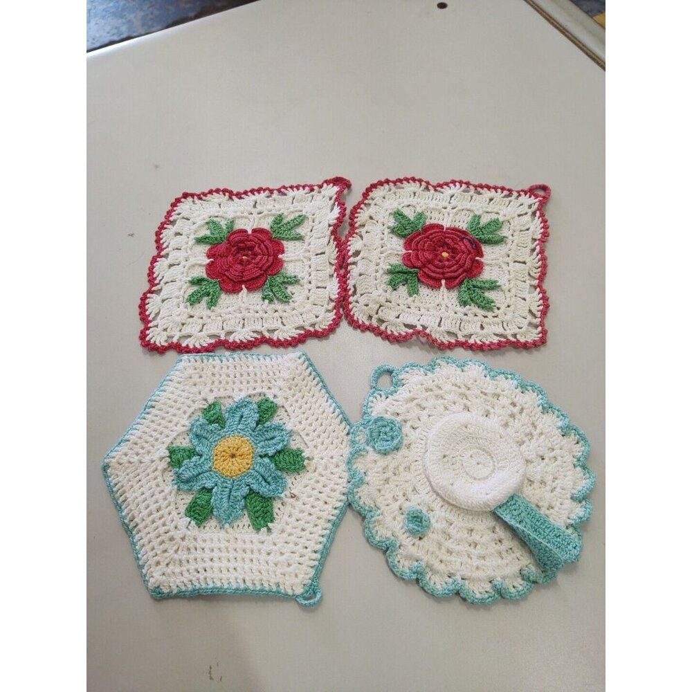 4 Vintage Handmade 3D Crocheted Rose Floral Pot Holders Hot Pad Pink Red Blue Gr
